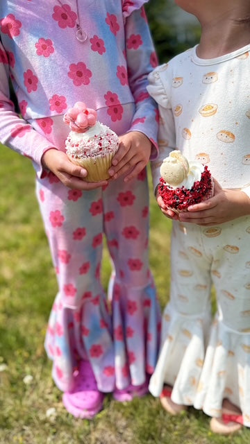 Sweet Like Cake cupcake moment